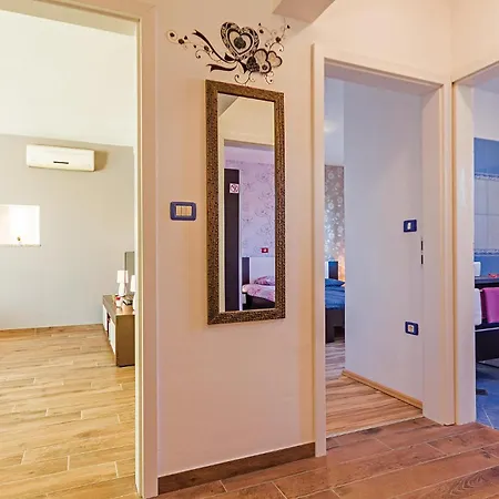 4 Bedroom Beautiful In Semesterbostad