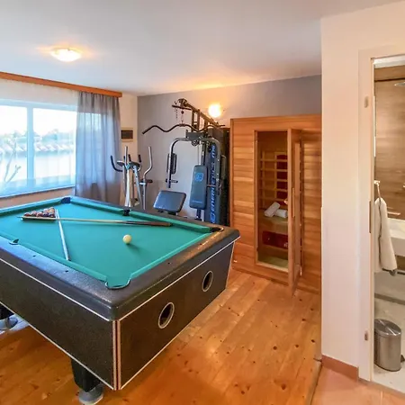 Pet Friendly In With Sauna * 풀라