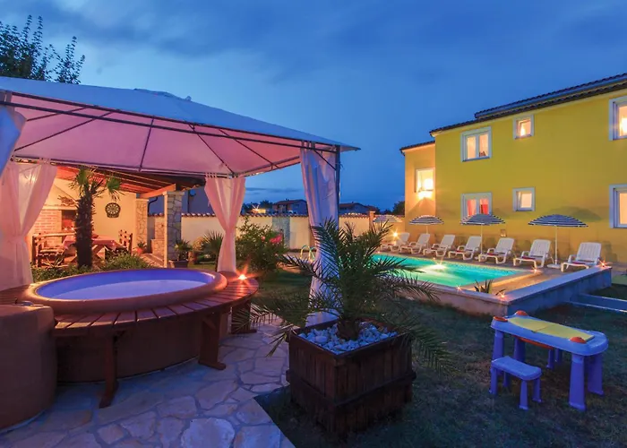 4 Bedroom Beautiful In