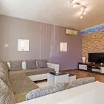 Pet Friendly In With Sauna Feriehus Pula