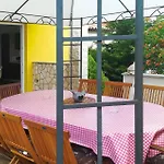 Pet Friendly In With Sauna Pula
