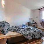 Pet Friendly In With Sauna *